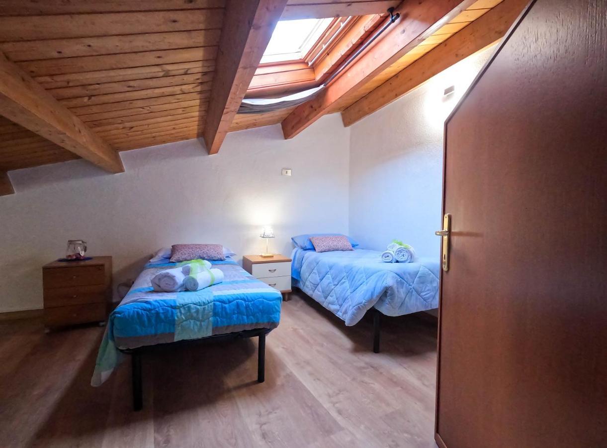 Bed and Breakfast San Domenico House - Centro Storico à LʼAquila Extérieur photo
