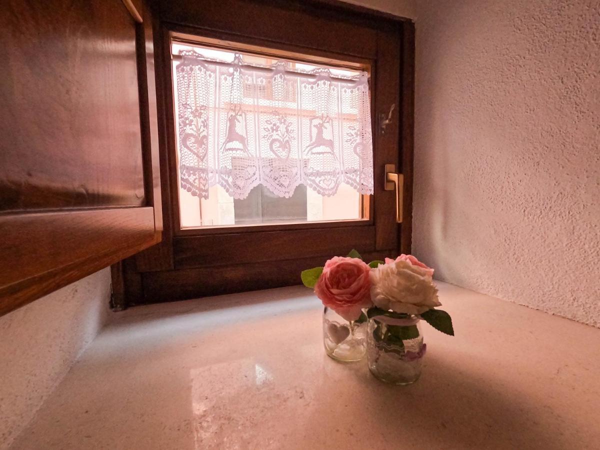 Bed and Breakfast San Domenico House - Centro Storico à LʼAquila Extérieur photo