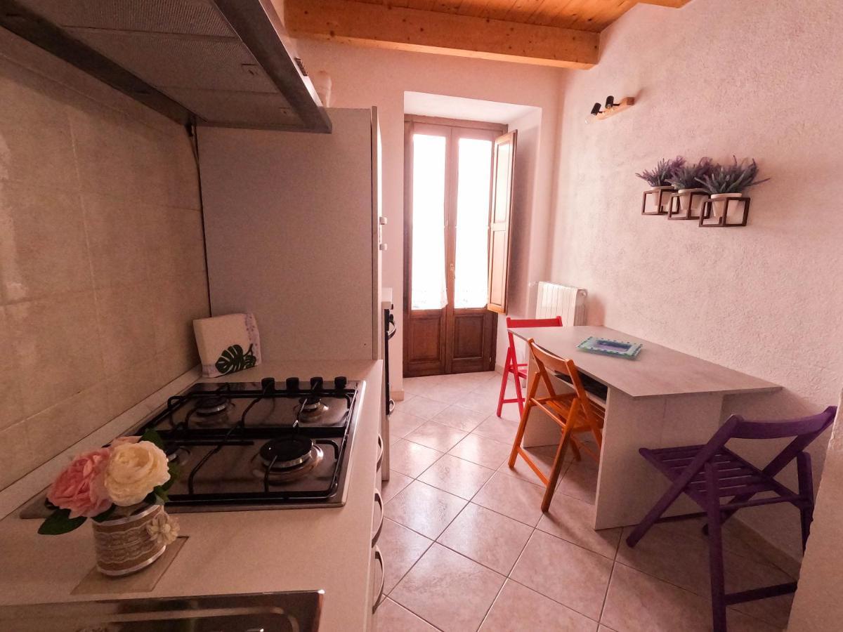 Bed and Breakfast San Domenico House - Centro Storico à LʼAquila Extérieur photo